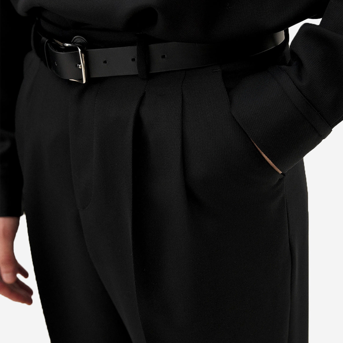 Clyde Double Pleat Cropped Wool Pants - Black