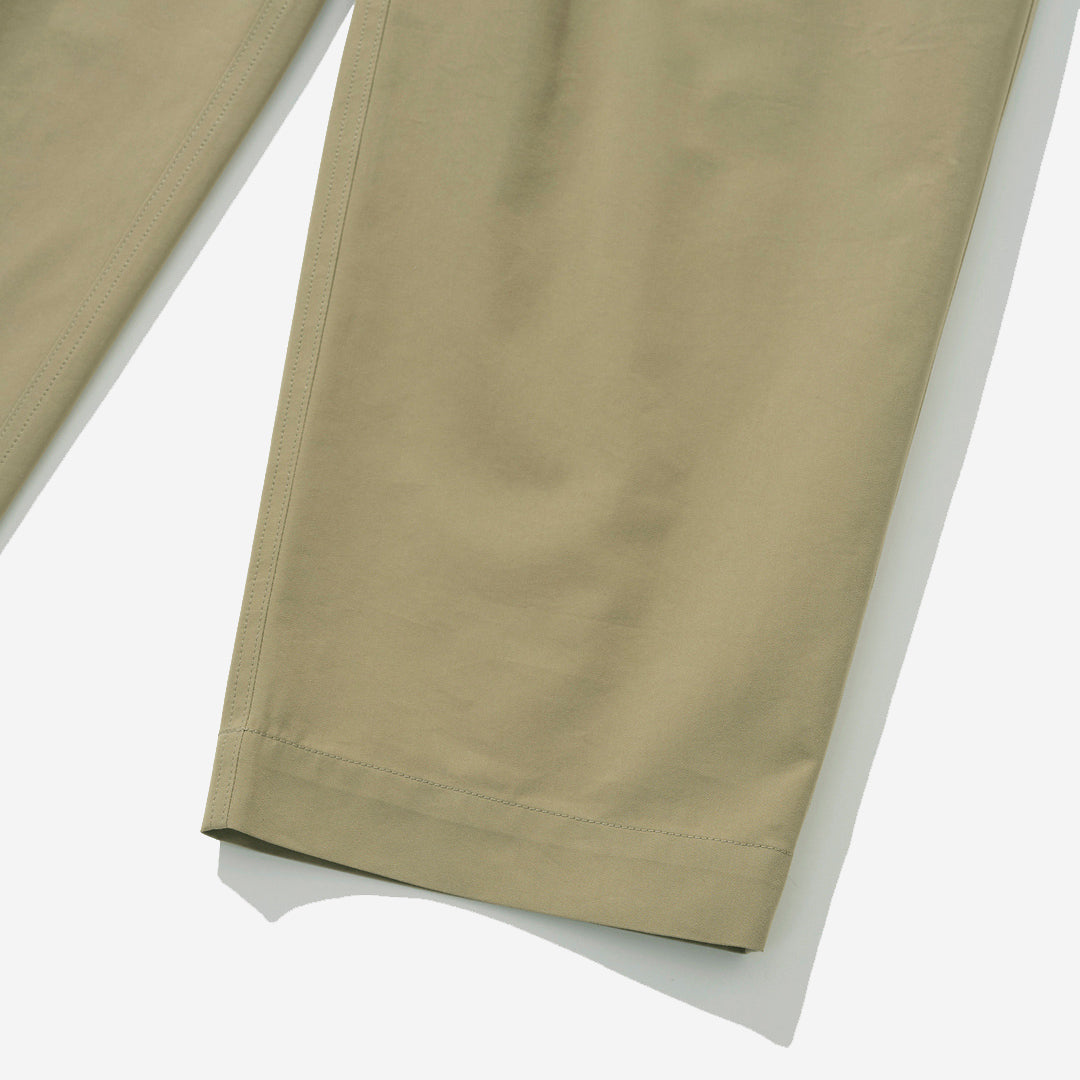 Double Pleat Big Pocket Pants - Beige