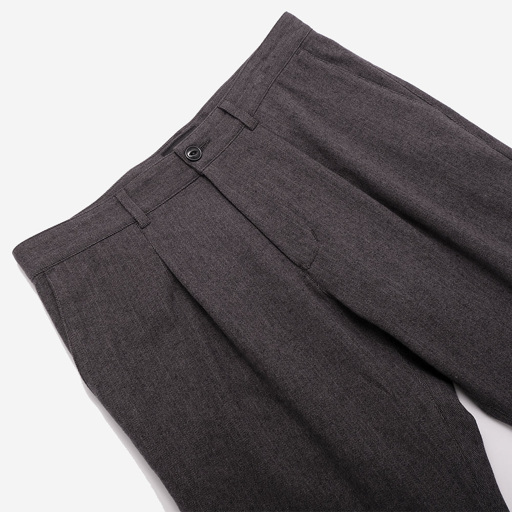 Herringbone Pleated Trouser - Charcoal