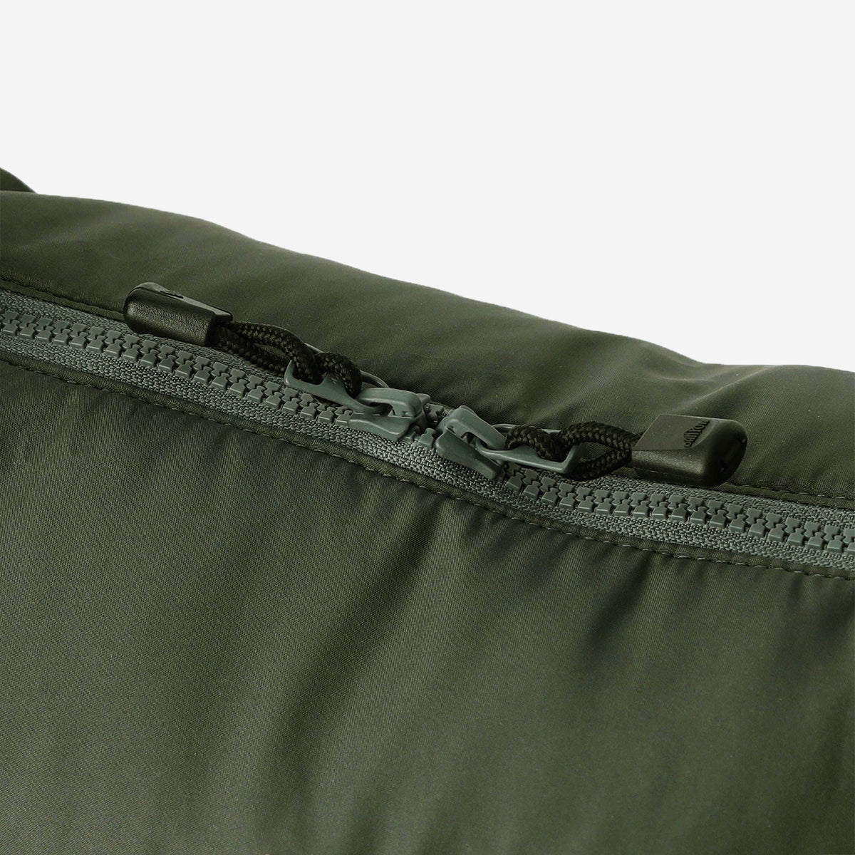 La Defense Taffeta Shoulder Bag - Olive