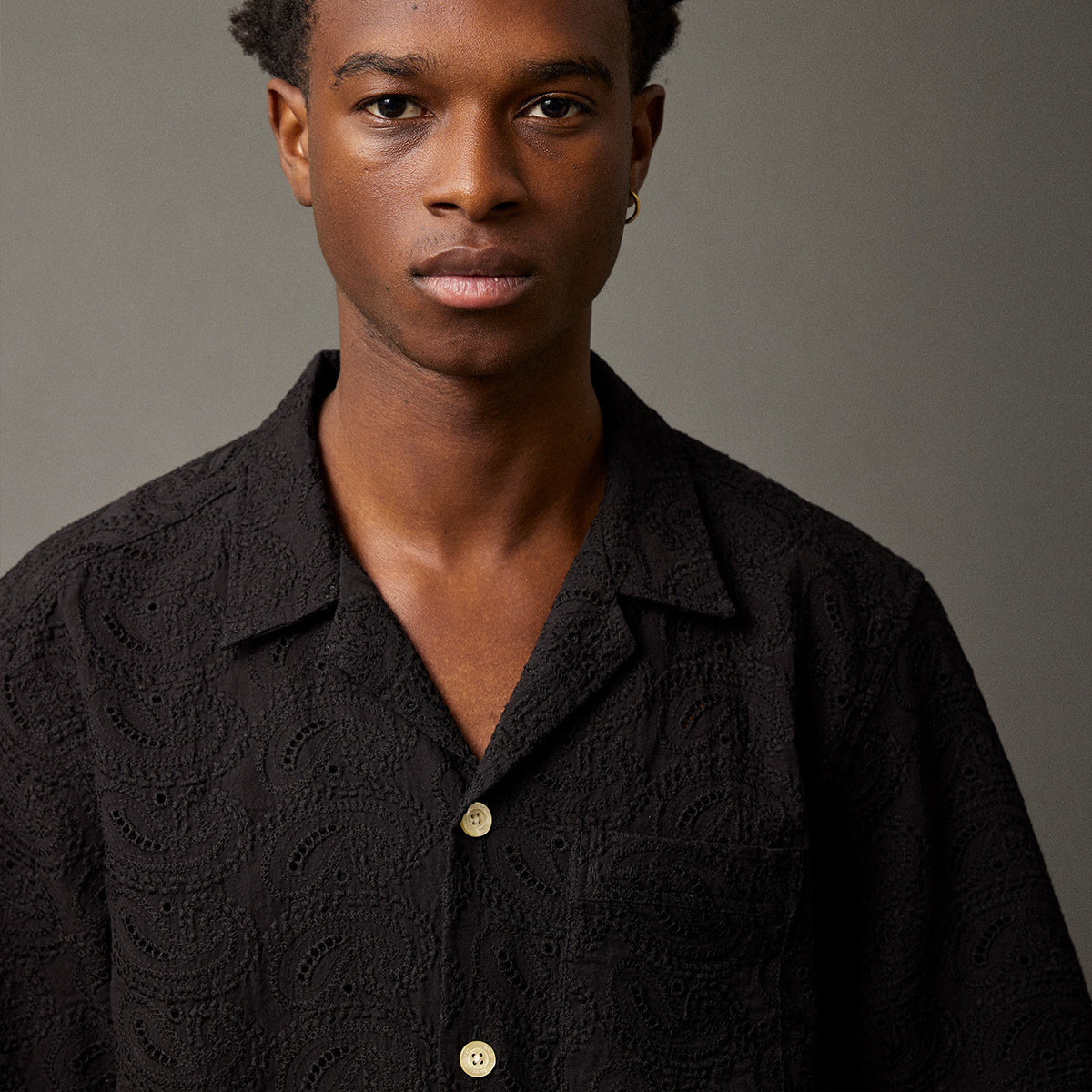 Leo Paisley Jacquard Vacation S/S Shirt - Black