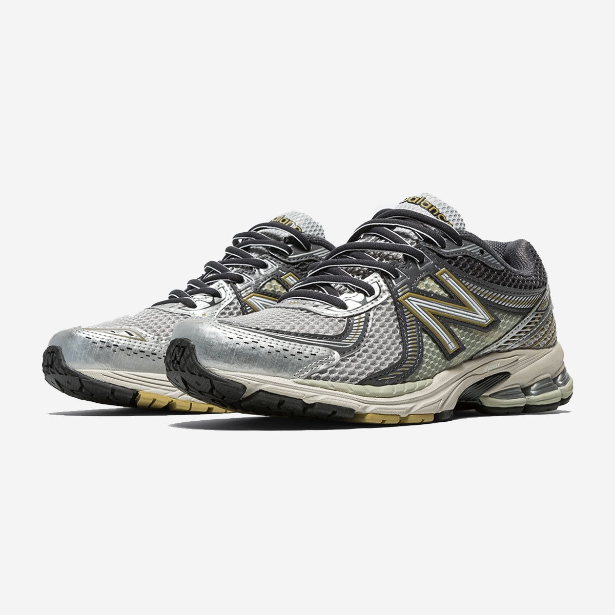 ML860KR2 - Rain Cloud/Phantom "Earth"