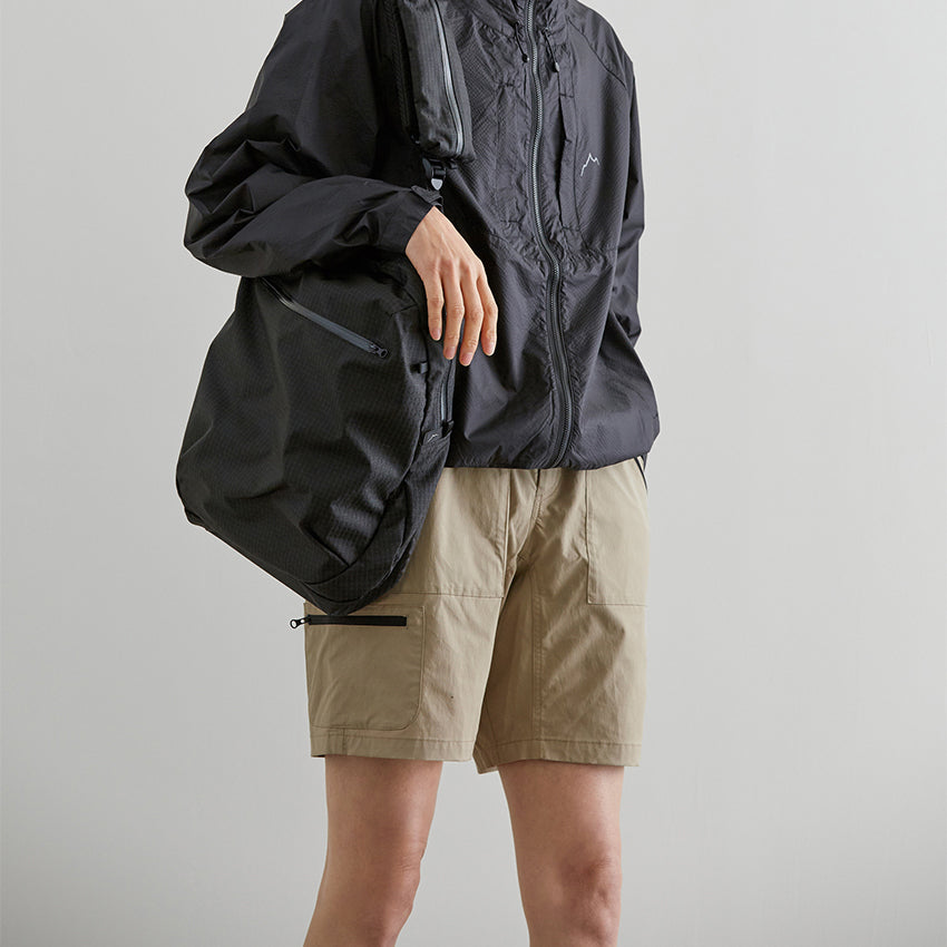 Mountain 7-Pocket Shorts - Black