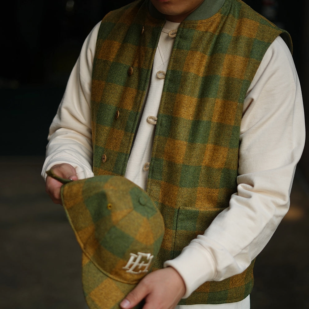 Oliver Wool/Nylon Reversible Vest – Check/Olive