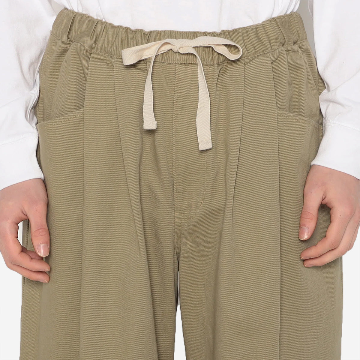 Two-Tuck Heavy Twill Easy Pants - Black