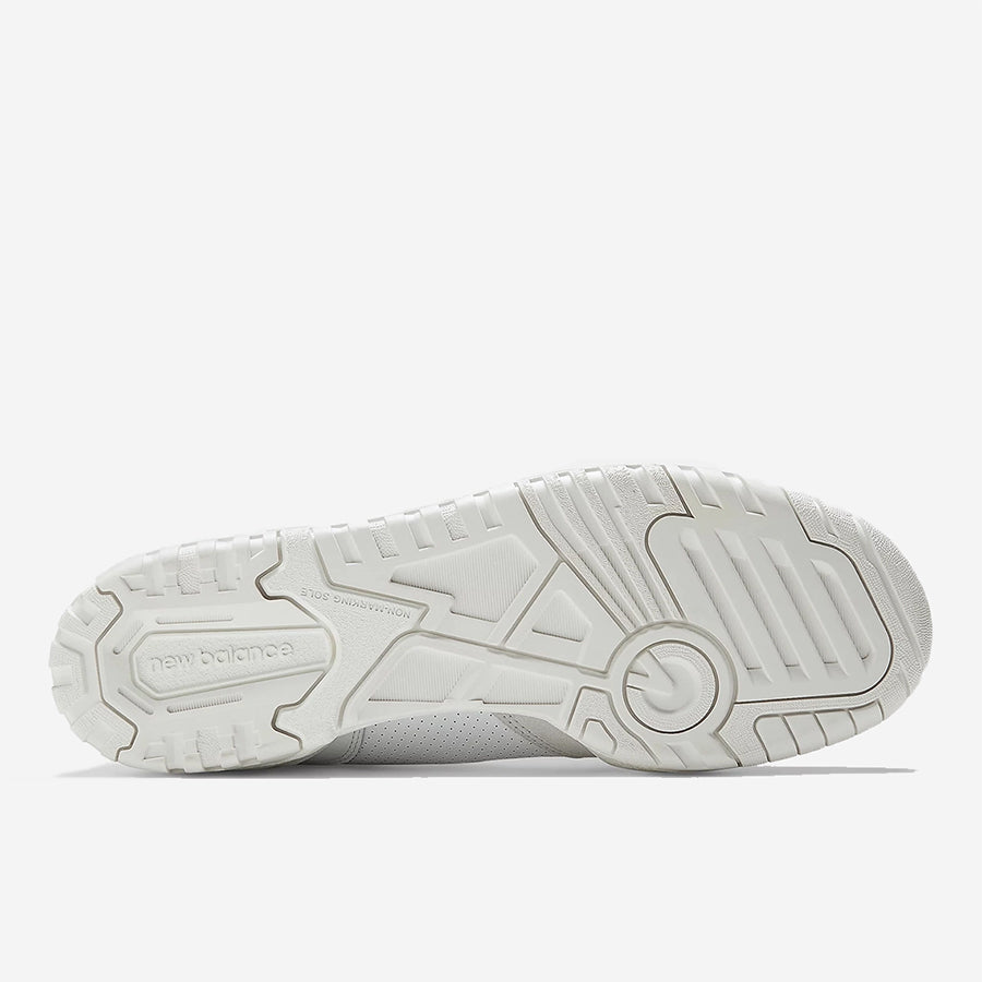 BB550LSA 550 - White/Reflection/Rain Cloud "Grey Toe"