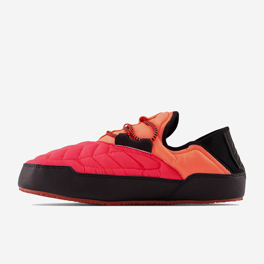Caravan Moc Slippers - Electric Red/Black (V2)