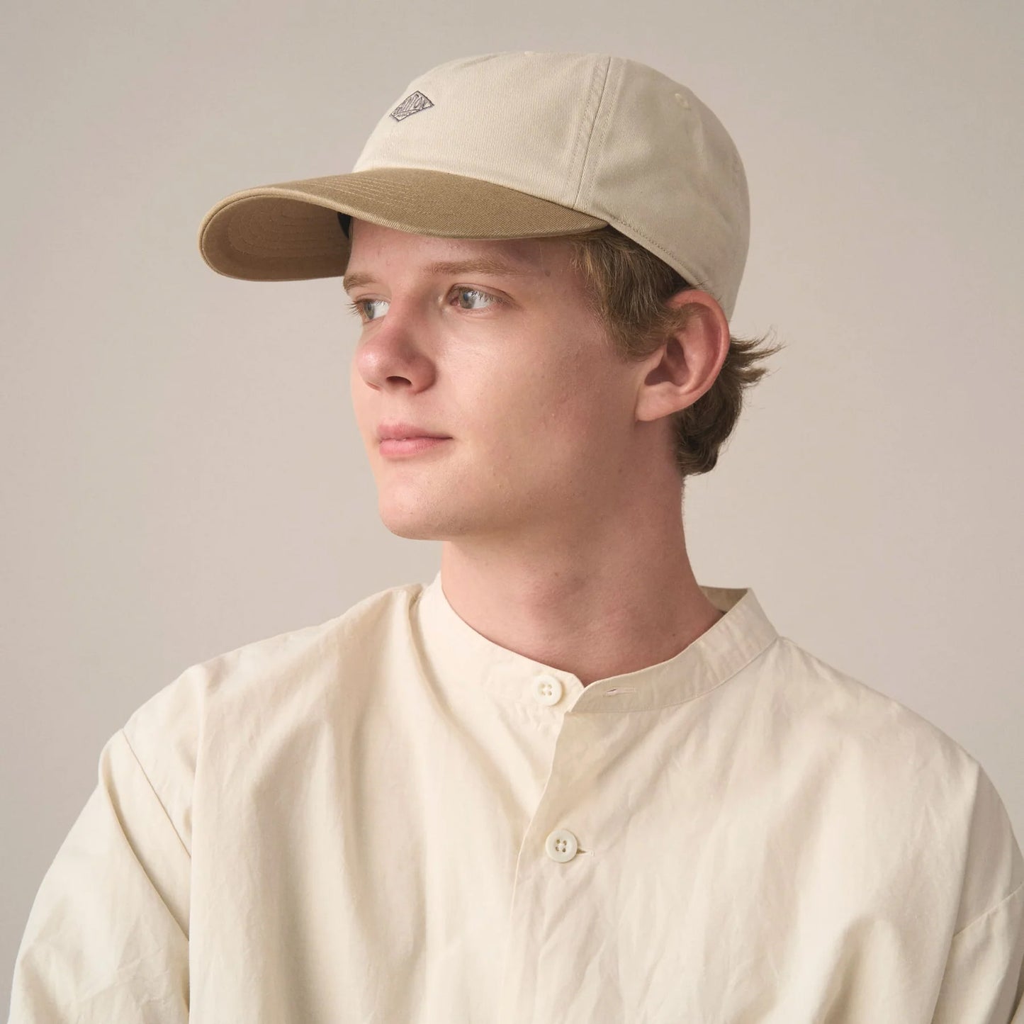 6-Panel Two-Tone Twill Cap - Ecru x Green