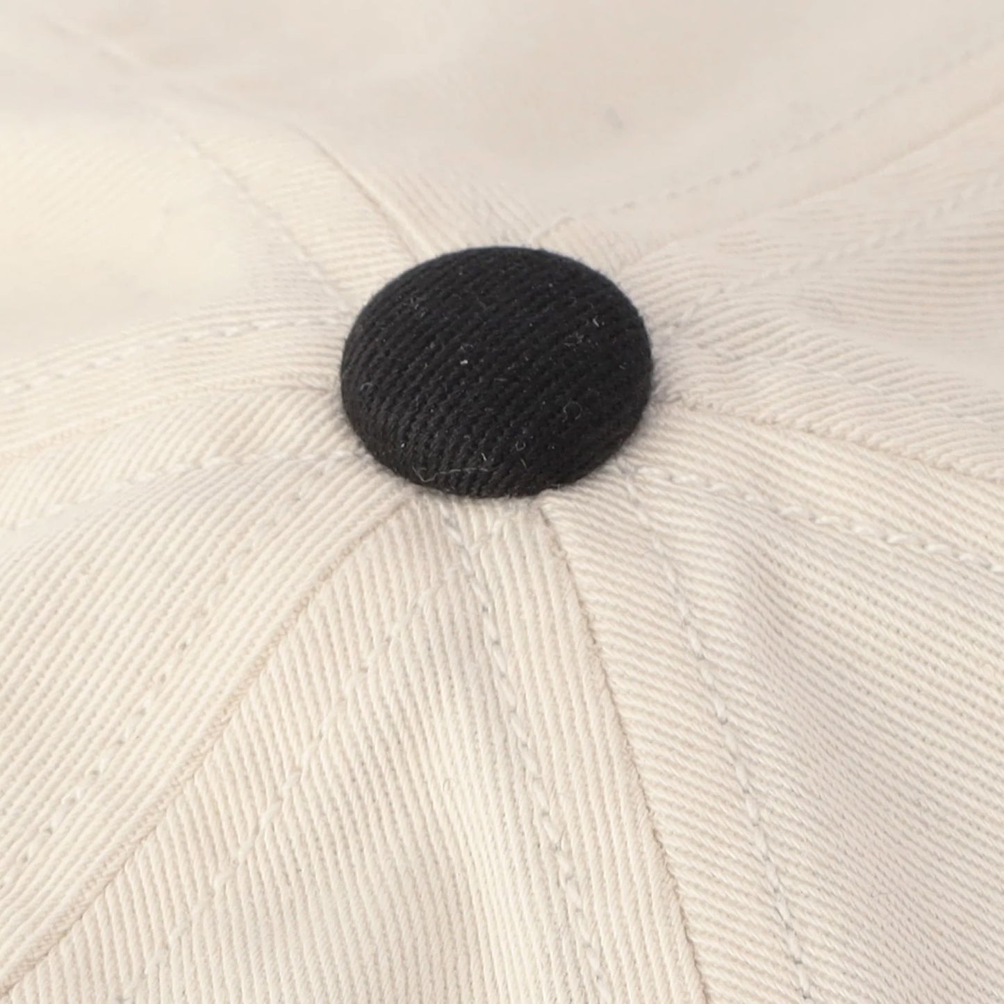 6-Panel Two-Tone Twill Cap - Ecru x Black