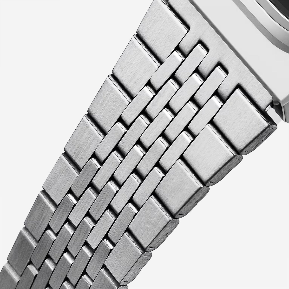 A140WE-2A CASIO Vintage Watch - Stainless/Navy