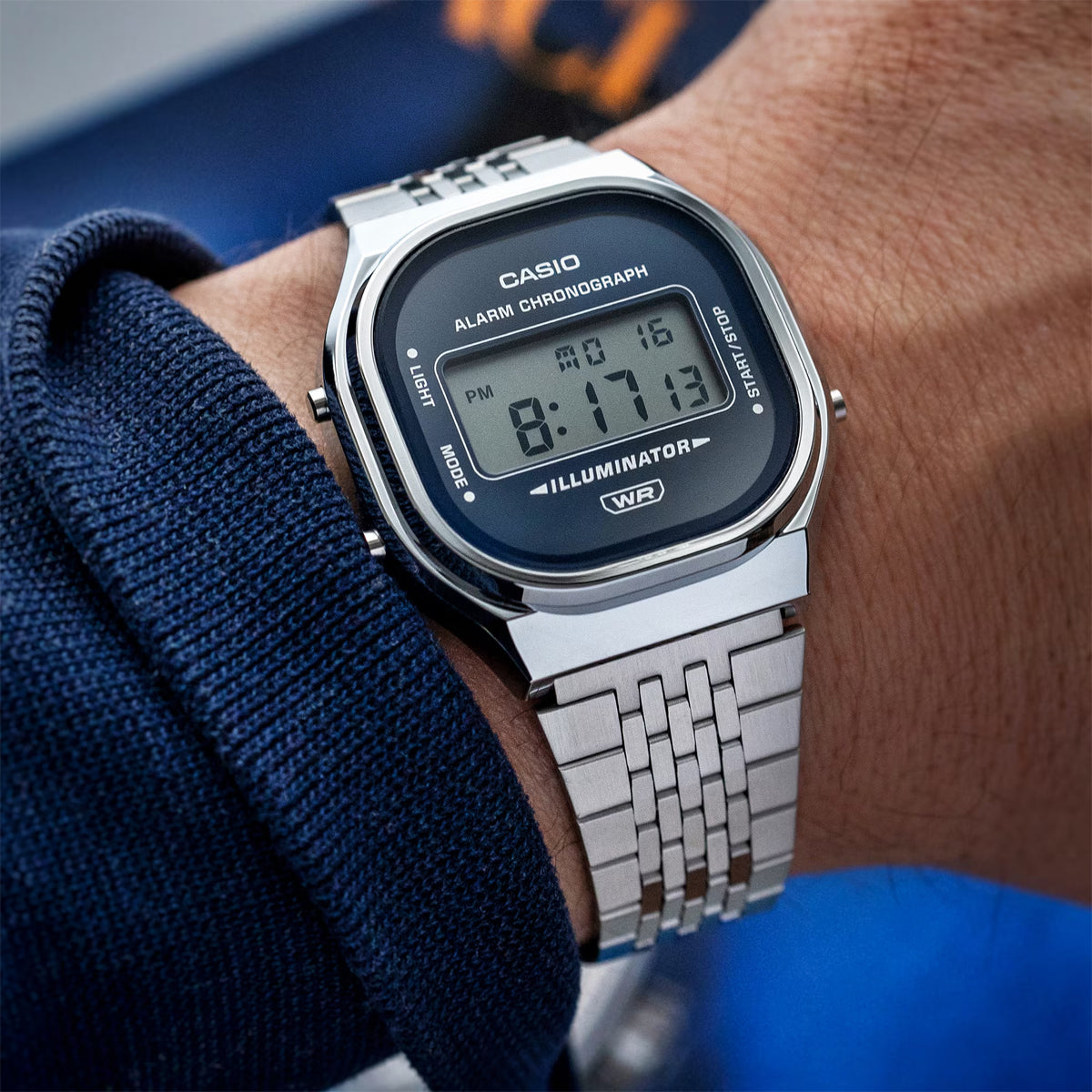 A140WE-2A CASIO Vintage Watch - Stainless/Navy