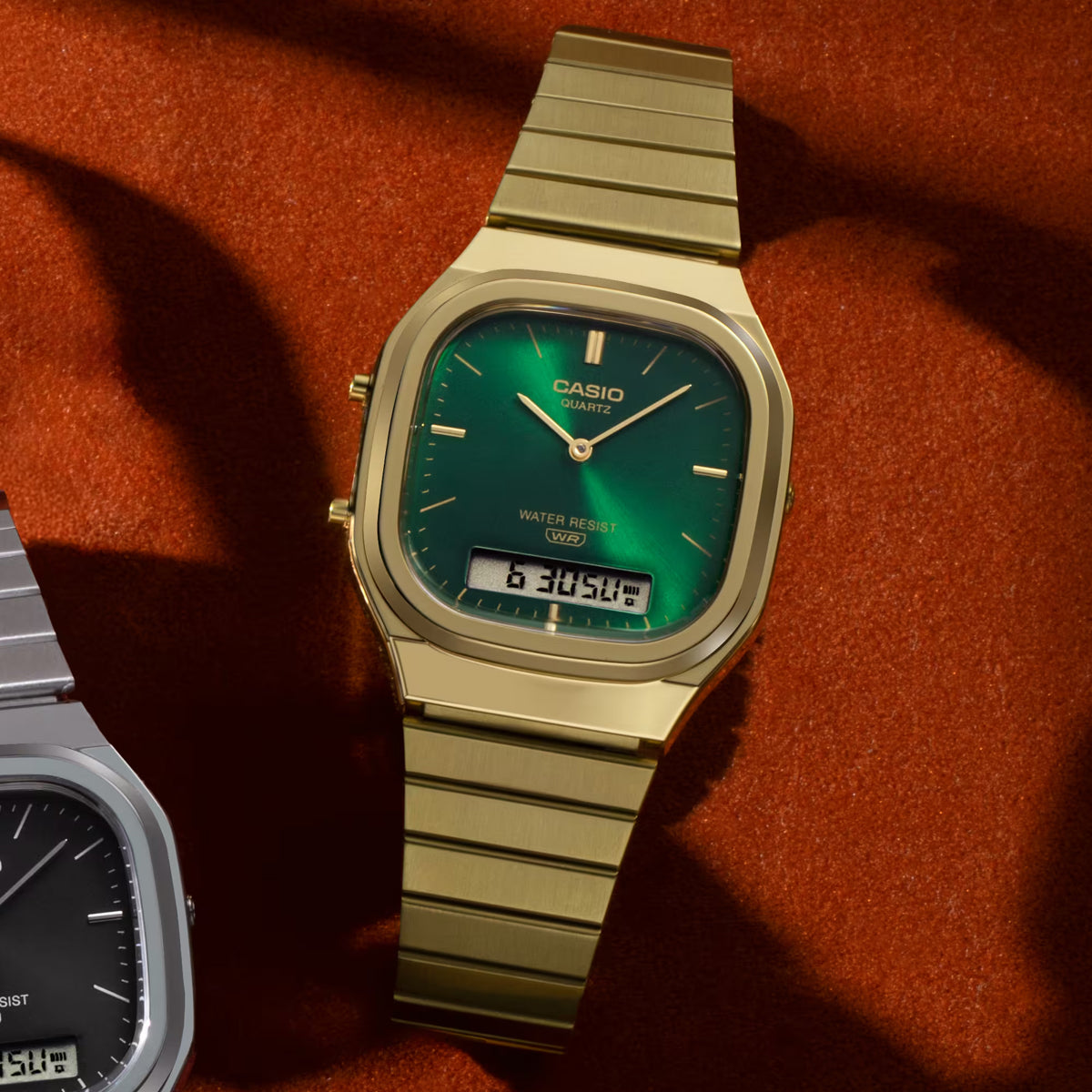 AQ-240EG-3A CASIO Vintage Watch - Gold/Green