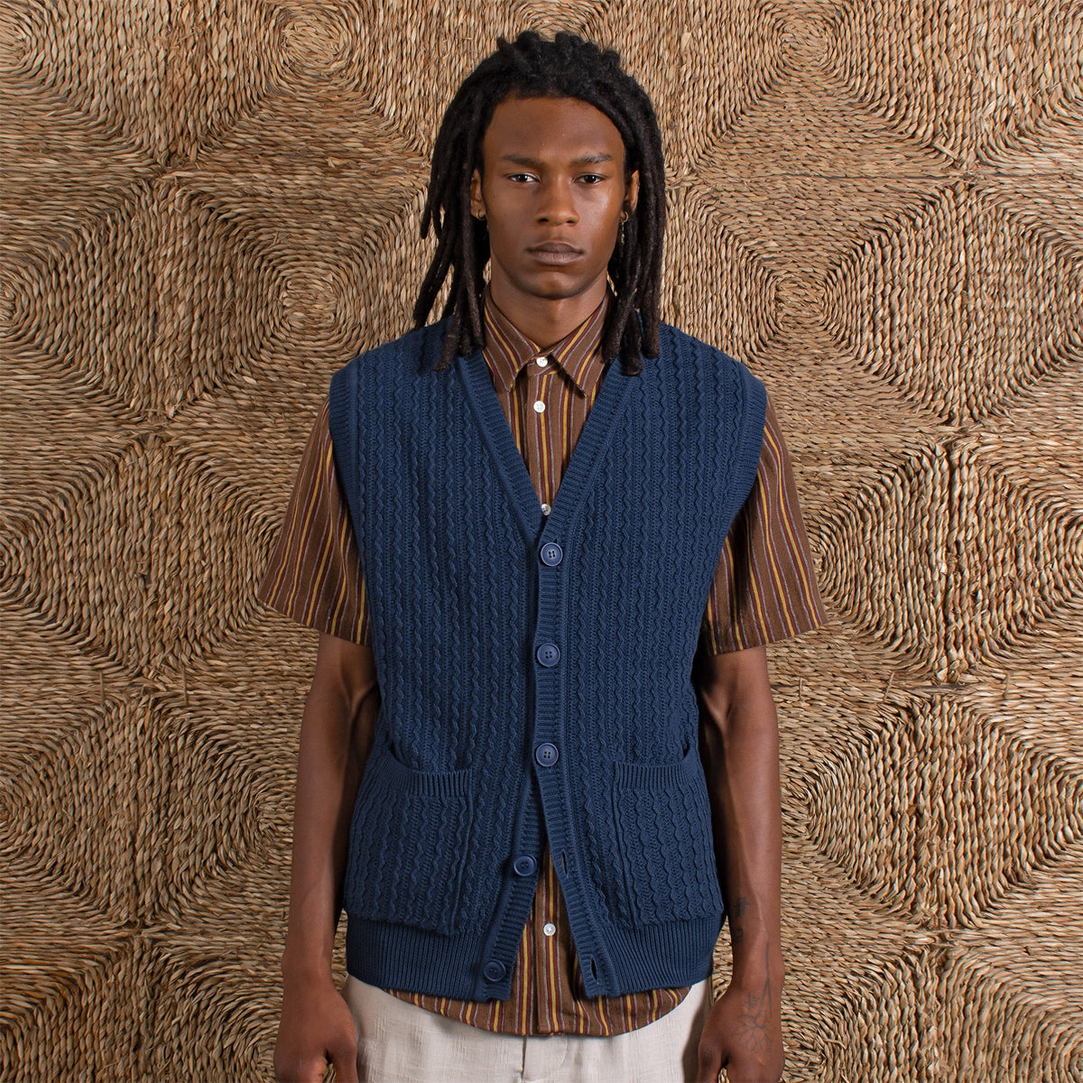 Cropper Cable Knit Buttoned Vest - Navy