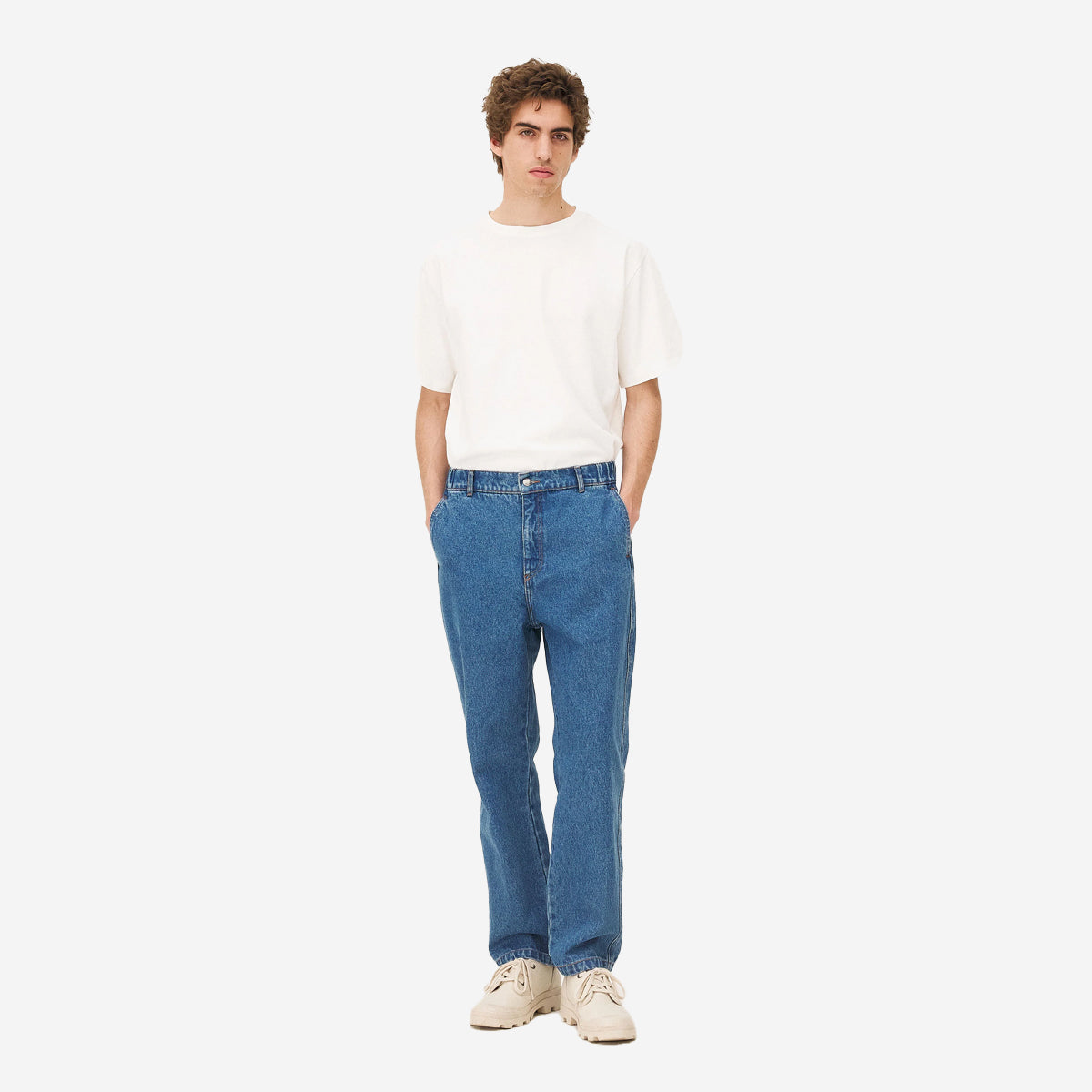 Calder Relaxed Tapered Easy Jeans - Light Denim