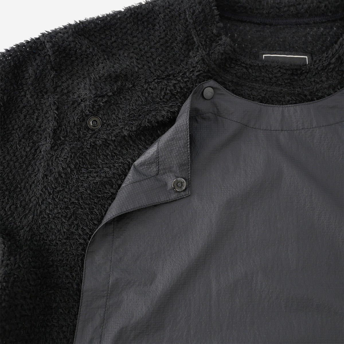 Detach Wind Alpha Fleece Pullover - Black
