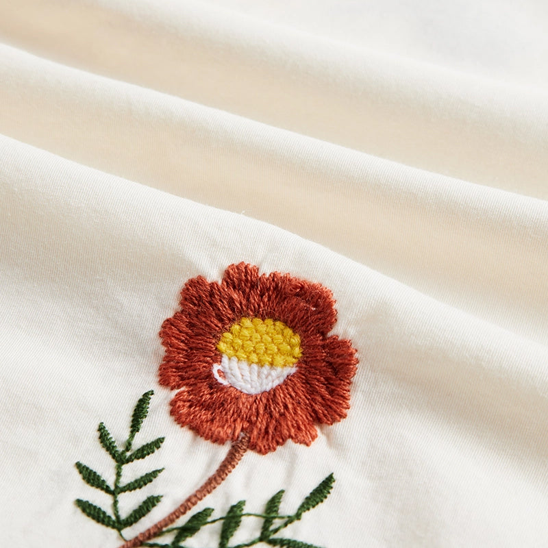 Embroidery S/S Vacation Shirt - Natural Flowers