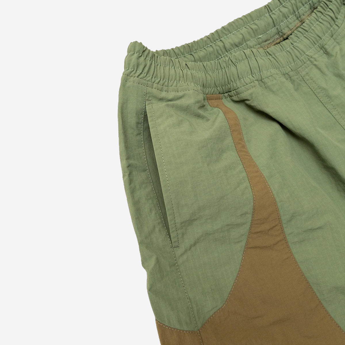 Equis Nylon Ripstop Shorts - Jungle Green/Wheat