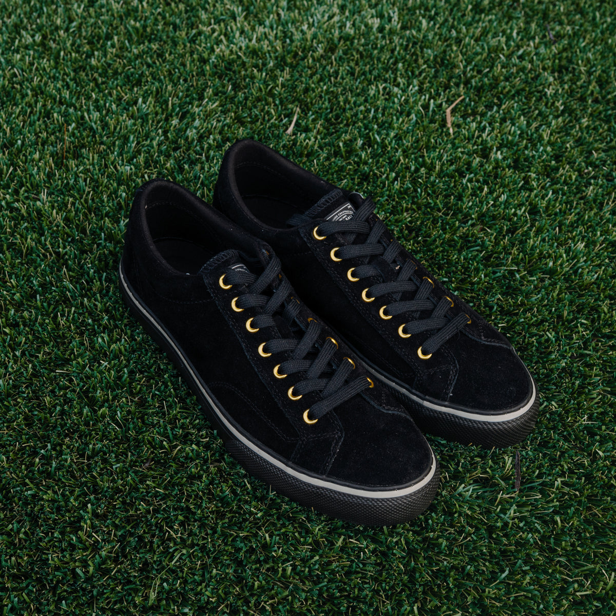 B-02 Suede Basketball Low Sneakers - Black/Black