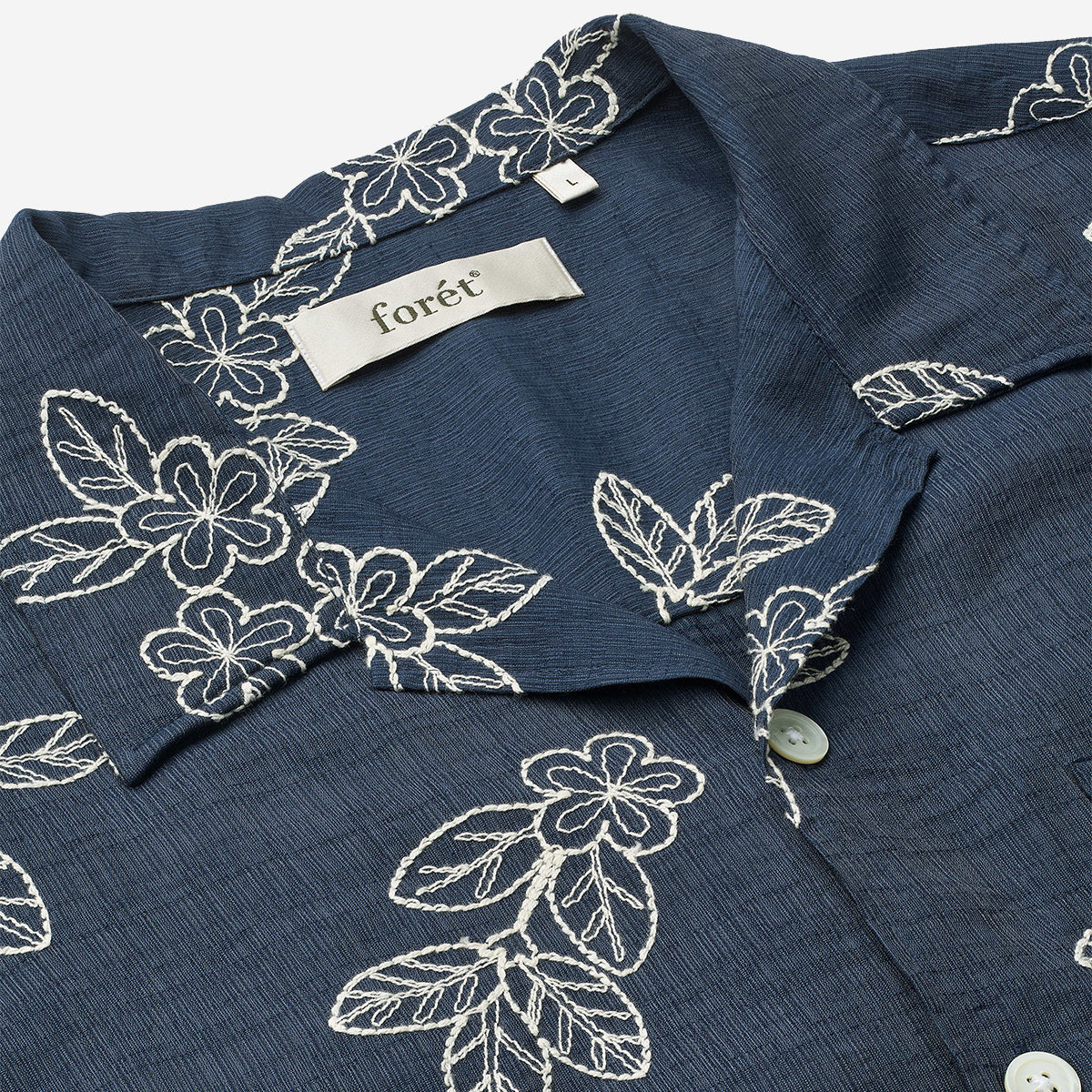 Leo Floral Embroidered Vacation Shirt - Navy