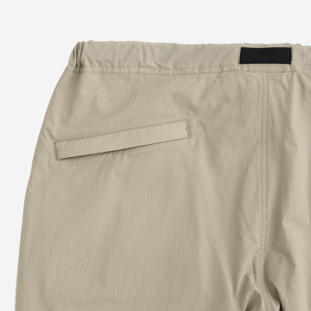 Light Conseal 6-Pocket Zip Shorts - Beige