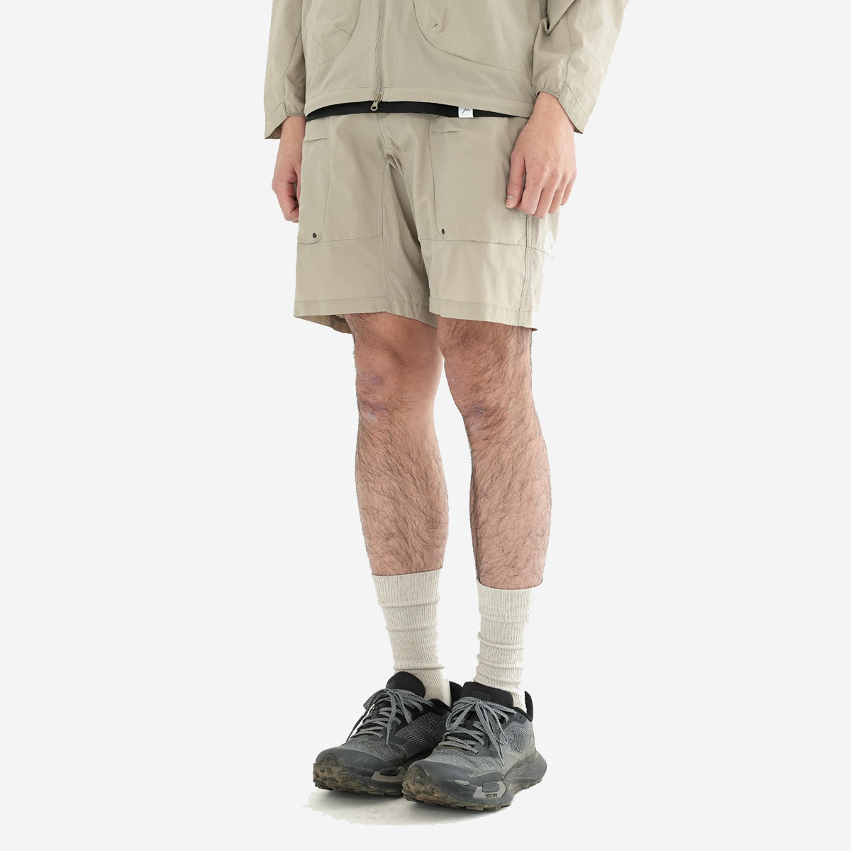 Light Conseal 6-Pocket Zip Shorts - Beige