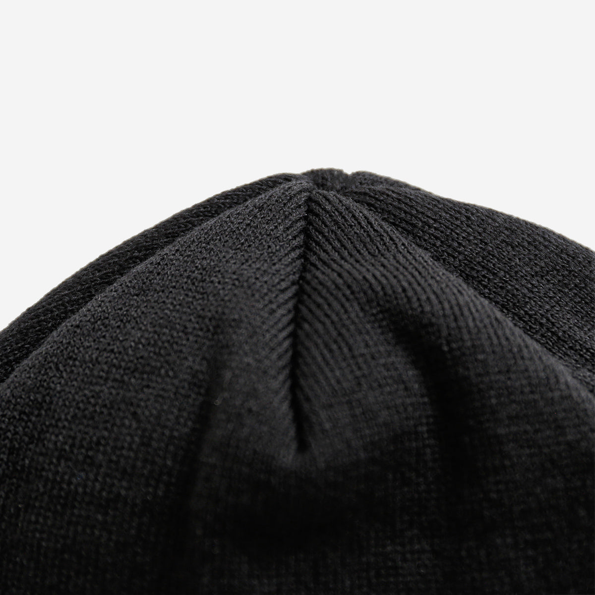 Logo Beanie Short - Black