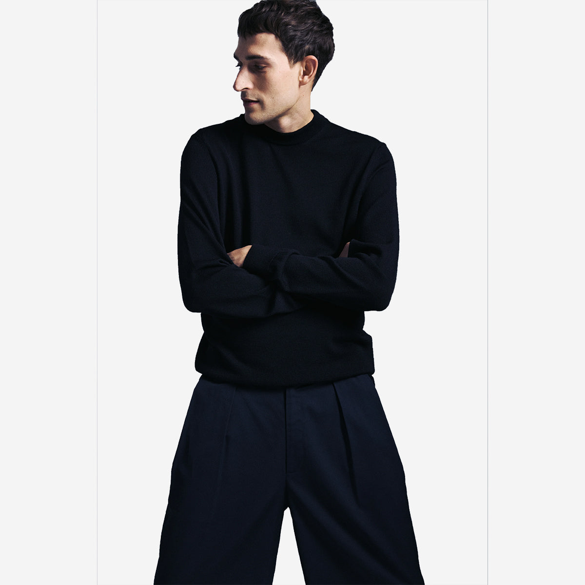 Merino Wool Knit Crewneck Sweater - Navy