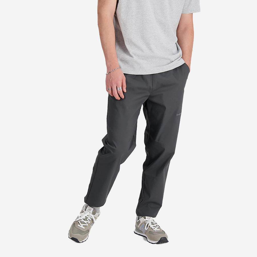 NB Athletics Linear Woven Pant - Blacktop