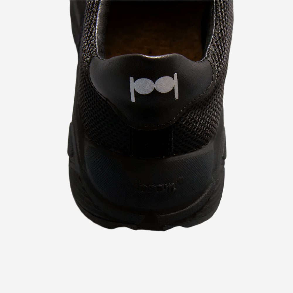 New Dawn Trail Runner - Black