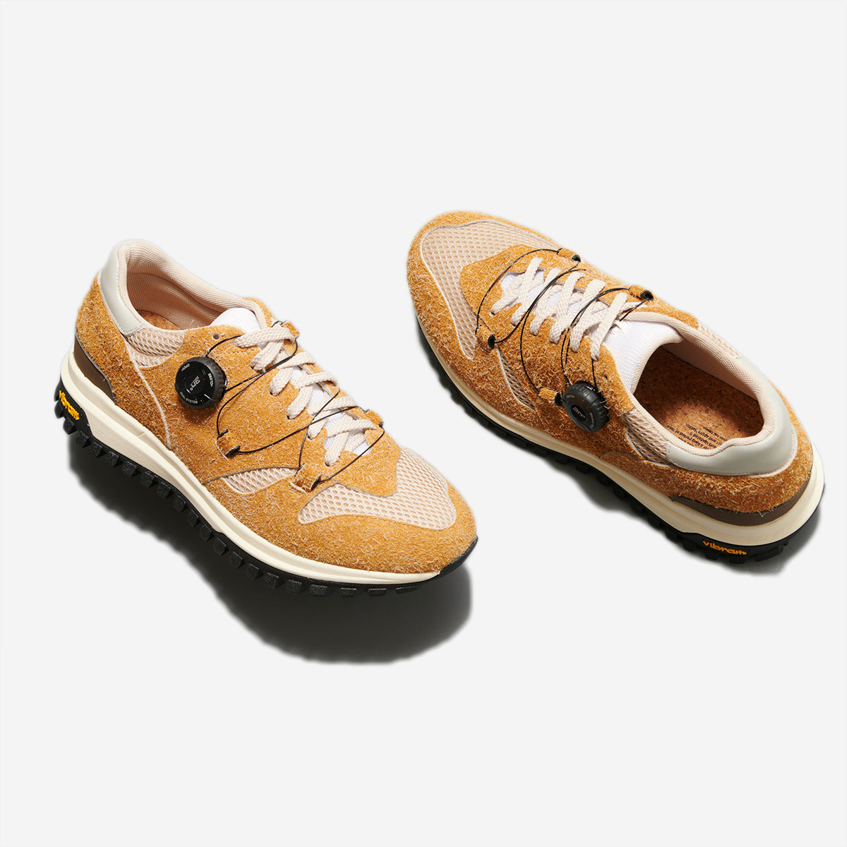 NAUGHTY Trekking Suede Sneaker - Camel
