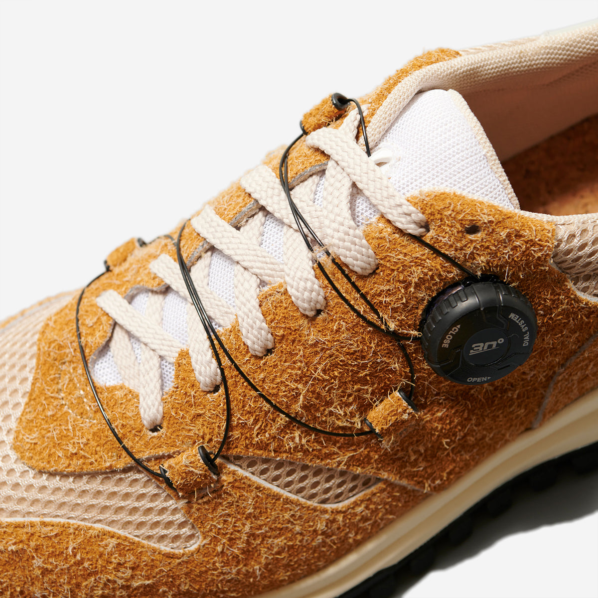 NAUGHTY Trekking Suede Sneaker - Camel
