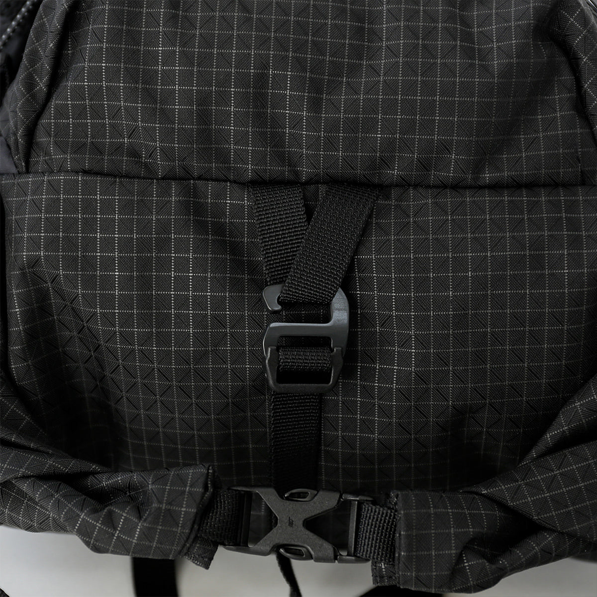 Rolltop Gird Cross Bag - Black