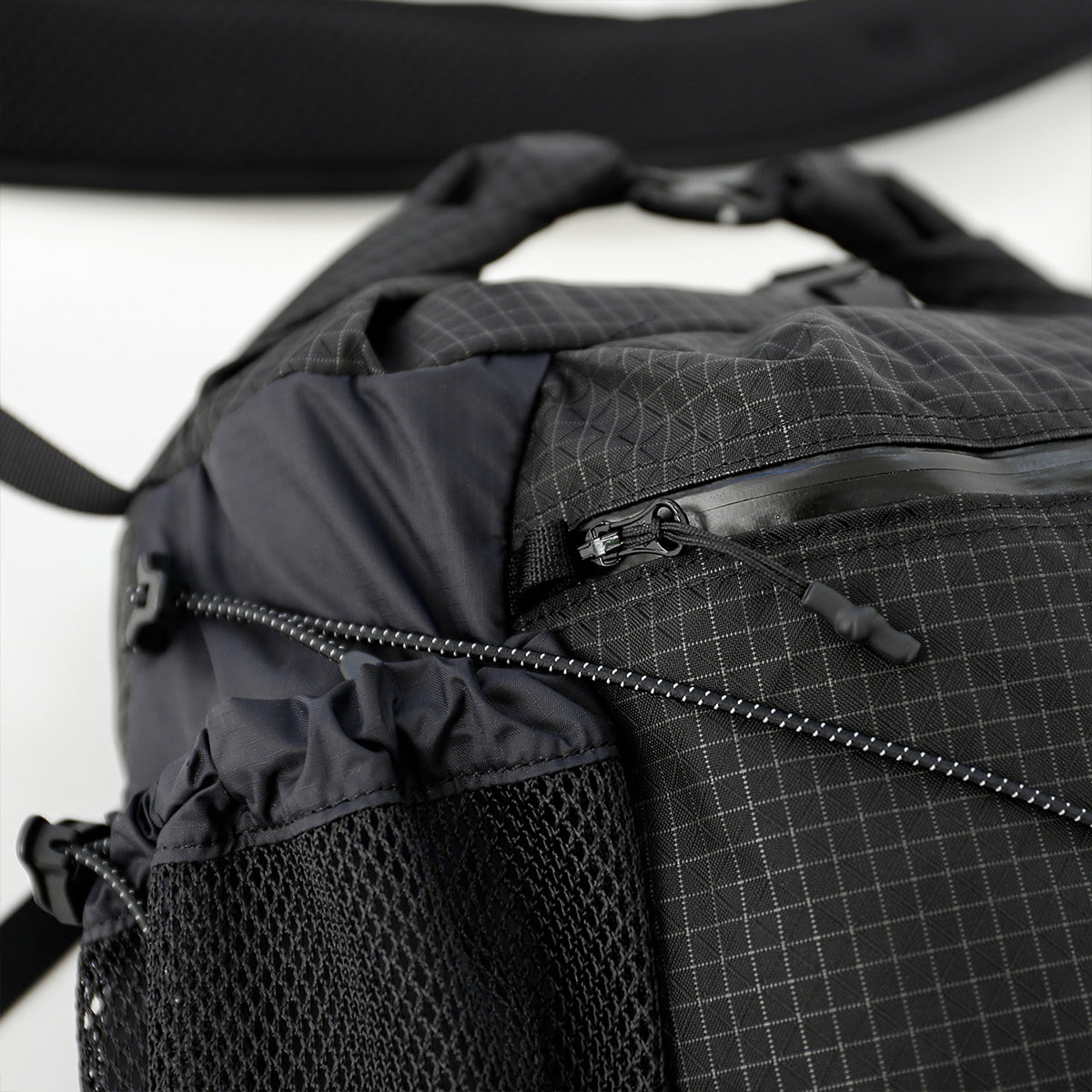 Rolltop Gird Cross Bag - Black