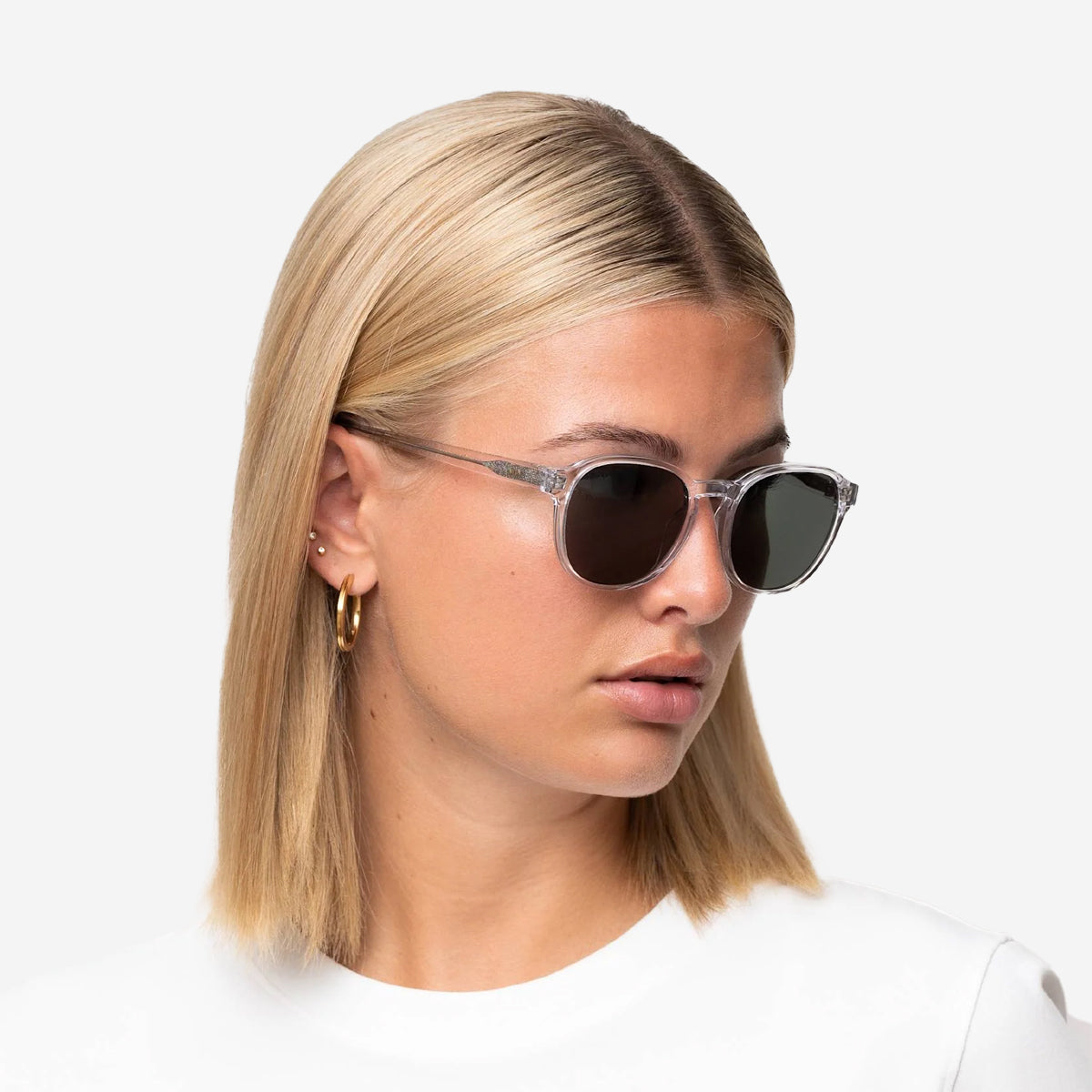 RYAN Round Sunglasses - Crystal/Gradient Green