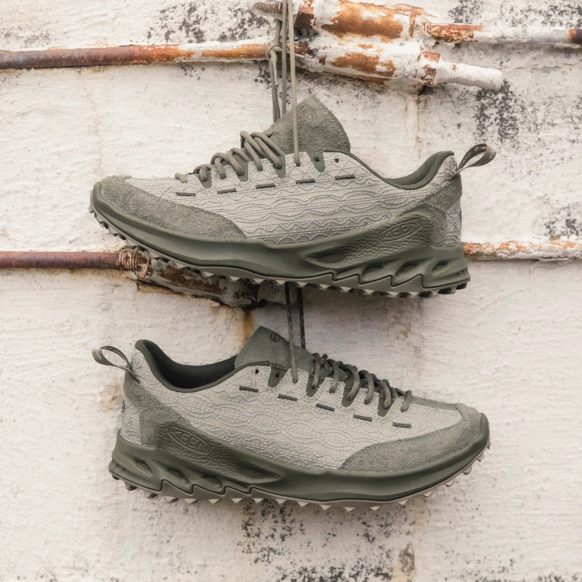 KEEN x 18 East Jasper Zionic TX-M - Abbey Stone/Mermaid 1032363