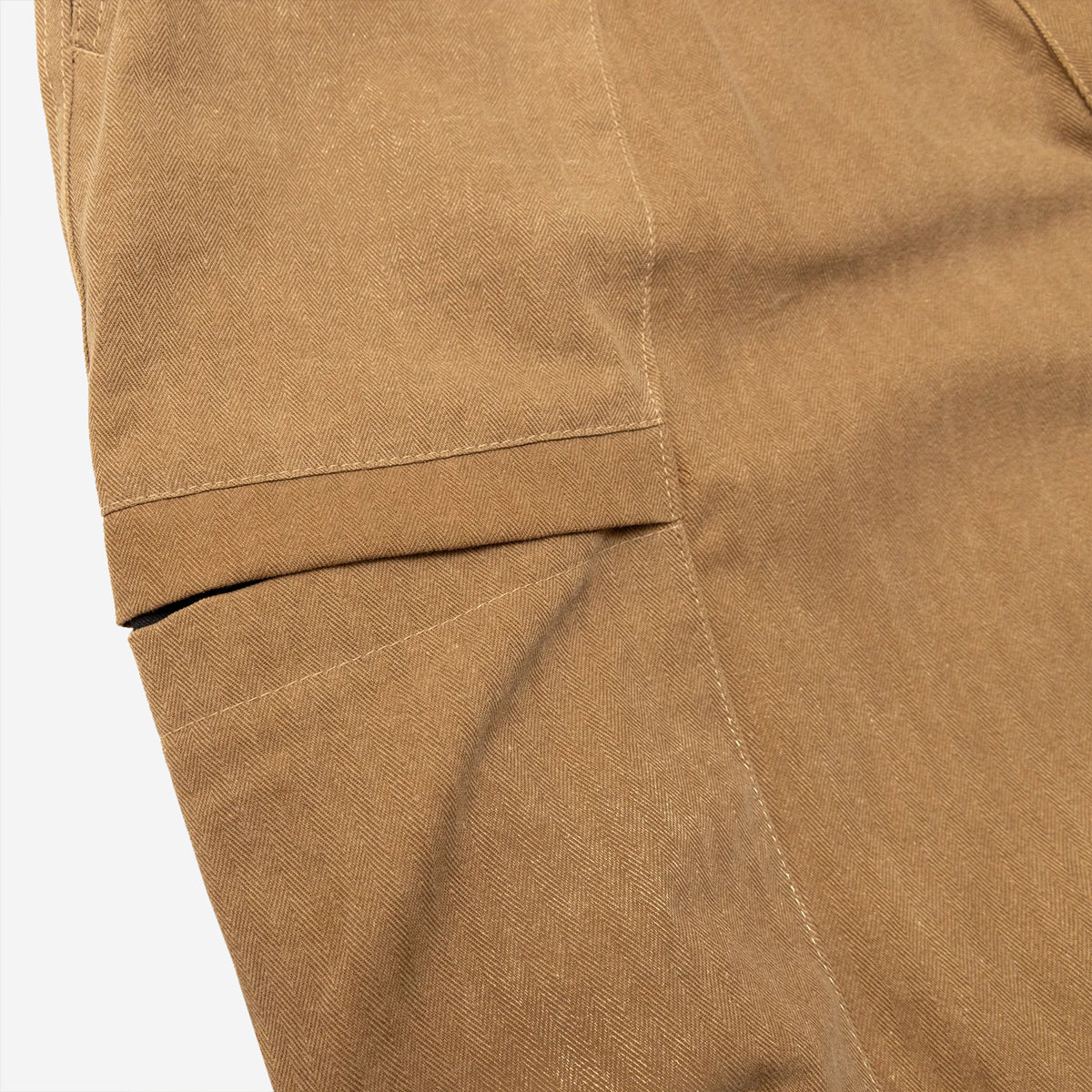 Tae Wide Cargo Shorts - Brown Herringbone