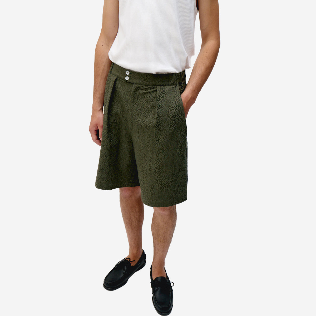 Tailor Bermuda Seersucker Shorts - Olive