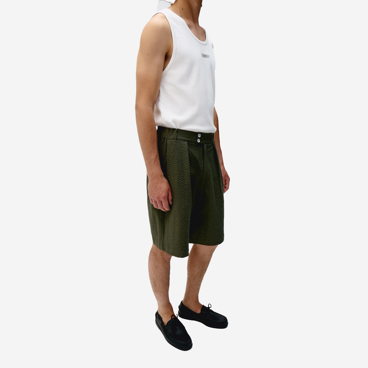 Tailor Bermuda Seersucker Shorts - Olive