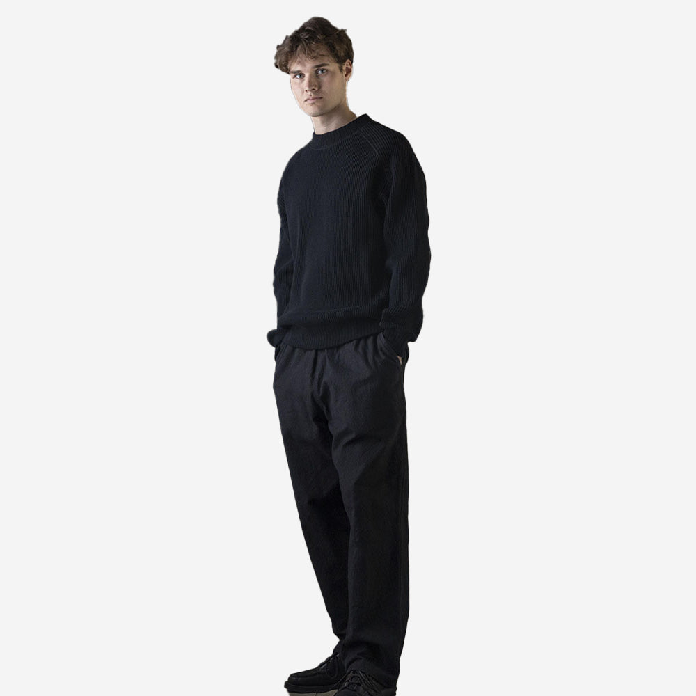 Big Waffle Mid-Neck Sweater - Black